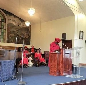 Meet your Posher, Julia